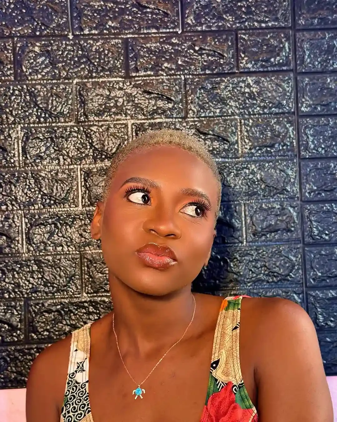 African Wine dp picture